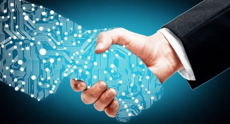 it helping hand e1526317476839 881x477 1